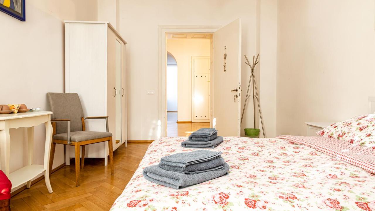 Villa Anita Rooms Болзано Екстериор снимка
