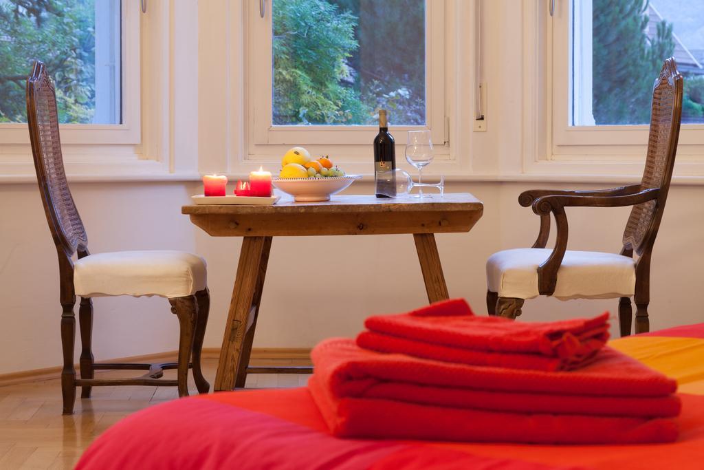 Villa Anita Rooms Болзано Стая снимка