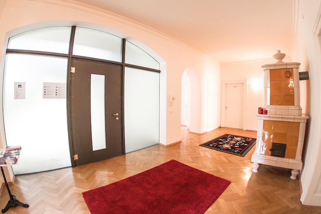 Villa Anita Rooms Болзано Стая снимка